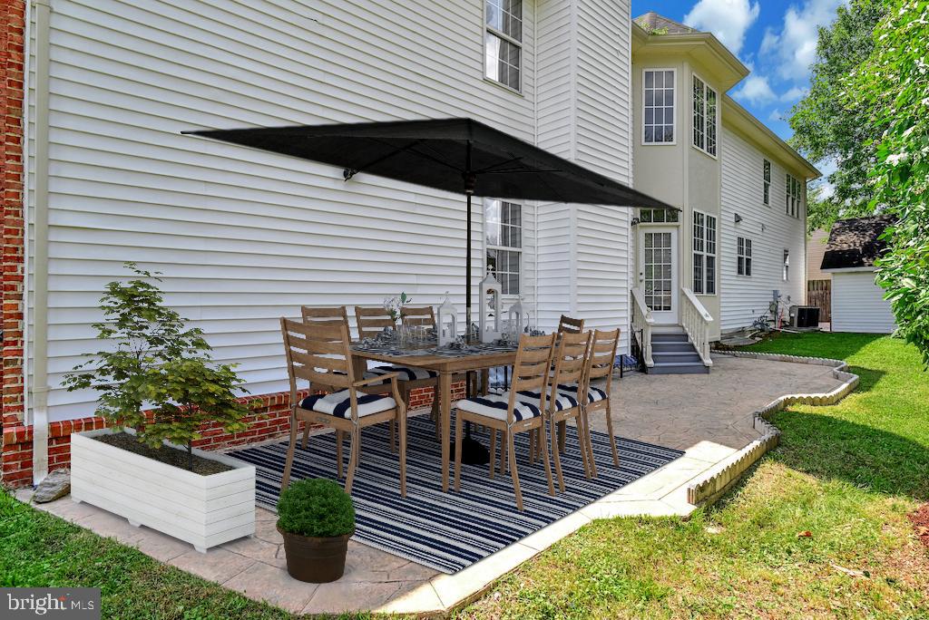 6614 QUANDER RD, ALEXANDRIA, Virginia 22307, 6 Bedrooms Bedrooms, ,5 BathroomsBathrooms,Residential,For sale,6614 QUANDER RD,VAFX2261296 MLS # VAFX2261296
