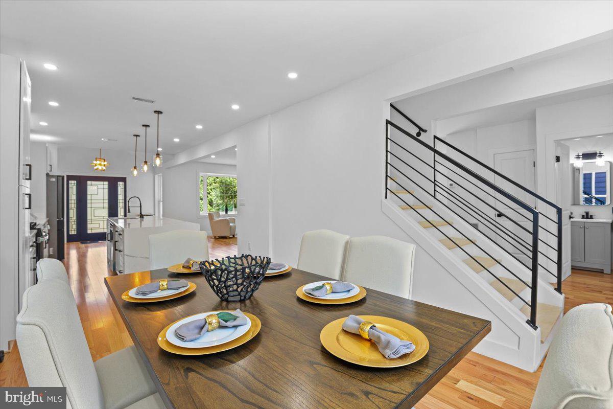 6219 WESTERN AVE NW, WASHINGTON, District Of Columbia 20015, 5 Bedrooms Bedrooms, ,3 BathroomsBathrooms,Residential,For sale,6219 WESTERN AVE NW,DCDC2215164 MLS # DCDC2215164
