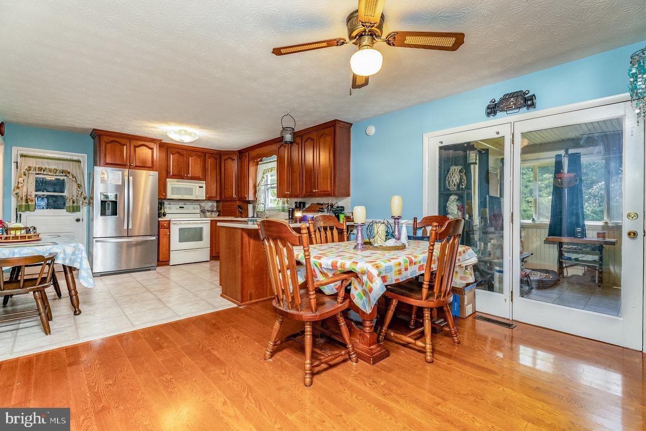 10461 MOUNTAIN VALLEY RD, ROCKINGHAM, Virginia 22802, 3 Bedrooms Bedrooms, ,2 BathroomsBathrooms,Residential,For sale,10461 MOUNTAIN VALLEY RD,VARO2002494 MLS # VARO2002494