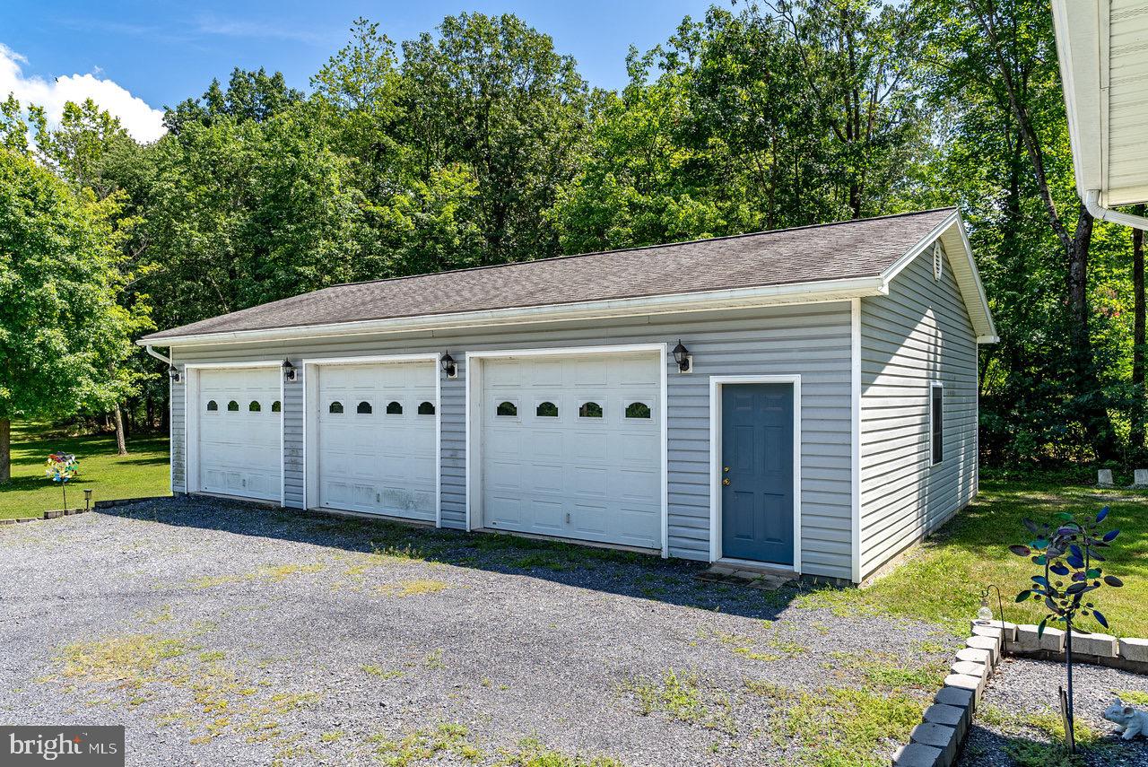 10461 MOUNTAIN VALLEY RD, ROCKINGHAM, Virginia 22802, 3 Bedrooms Bedrooms, ,2 BathroomsBathrooms,Residential,For sale,10461 MOUNTAIN VALLEY RD,VARO2002494 MLS # VARO2002494