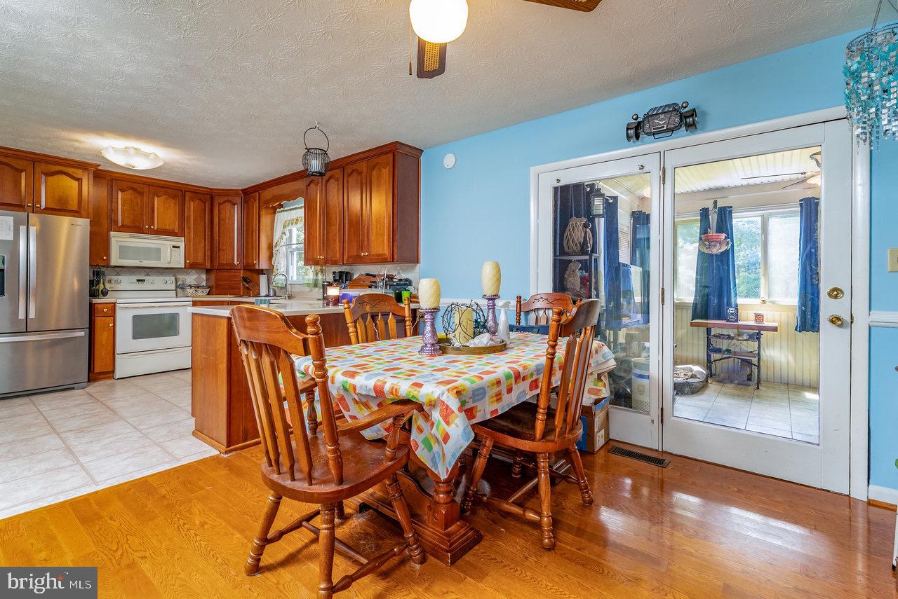 10461 MOUNTAIN VALLEY RD, ROCKINGHAM, Virginia 22802, 3 Bedrooms Bedrooms, ,2 BathroomsBathrooms,Residential,For sale,10461 MOUNTAIN VALLEY RD,VARO2002494 MLS # VARO2002494