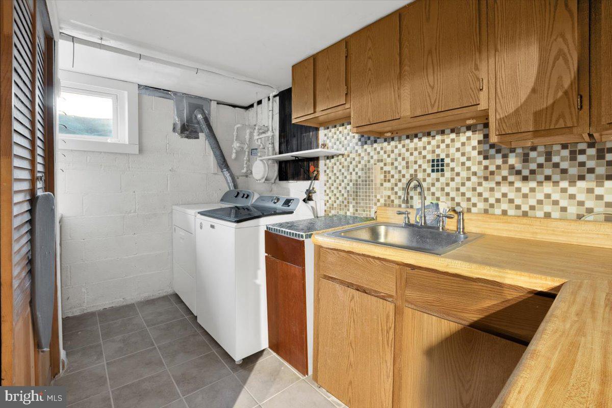 6414 VIRGINIA HILLS AVE, ALEXANDRIA, Virginia 22310, 5 Bedrooms Bedrooms, ,2 BathroomsBathrooms,Residential,For sale,6414 VIRGINIA HILLS AVE,VAFX2261334 MLS # VAFX2261334