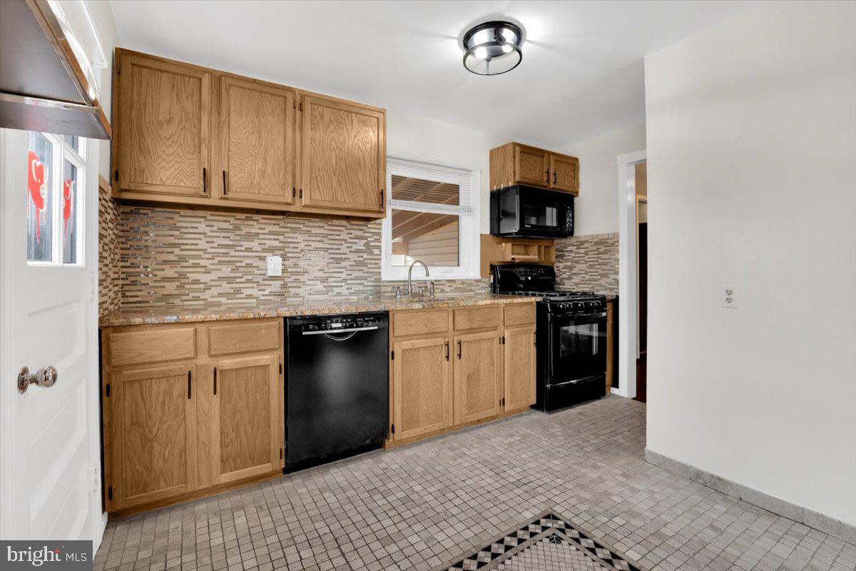 6414 VIRGINIA HILLS AVE, ALEXANDRIA, Virginia 22310, 5 Bedrooms Bedrooms, ,2 BathroomsBathrooms,Residential,For sale,6414 VIRGINIA HILLS AVE,VAFX2261334 MLS # VAFX2261334