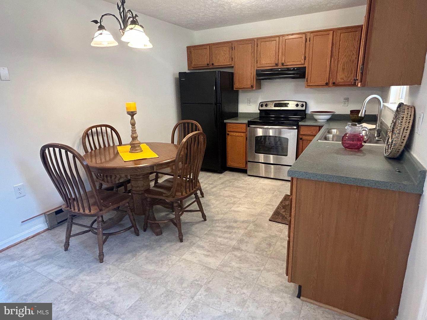 1005 LOCUST ST, STEPHENS CITY, Virginia 22655, 2 Bedrooms Bedrooms, ,1 BathroomBathrooms,Residential,For sale,1005 LOCUST ST,VAFV2036100 MLS # VAFV2036100