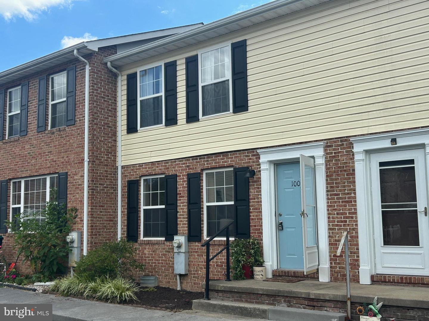 1005 LOCUST ST, STEPHENS CITY, Virginia 22655, 2 Bedrooms Bedrooms, ,1 BathroomBathrooms,Residential,For sale,1005 LOCUST ST,VAFV2036100 MLS # VAFV2036100