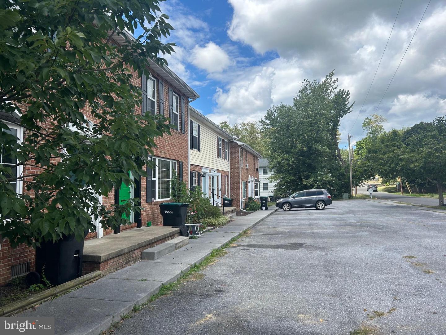 1005 LOCUST ST, STEPHENS CITY, Virginia 22655, 2 Bedrooms Bedrooms, ,1 BathroomBathrooms,Residential,For sale,1005 LOCUST ST,VAFV2036100 MLS # VAFV2036100