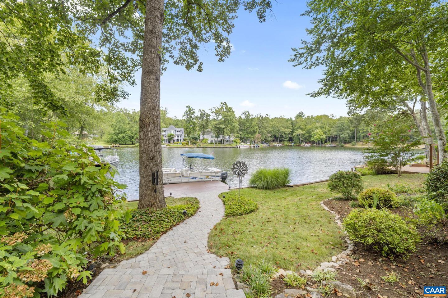4 LAKEVIEW CIR, PALMYRA, Virginia 22963, 4 Bedrooms Bedrooms, ,3 BathroomsBathrooms,Residential,For sale,4 LAKEVIEW CIR,667853 MLS # 667853