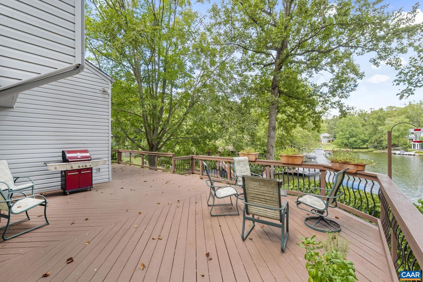 4 LAKEVIEW CIR, PALMYRA, Virginia 22963, 4 Bedrooms Bedrooms, ,3 BathroomsBathrooms,Residential,For sale,4 LAKEVIEW CIR,667853 MLS # 667853