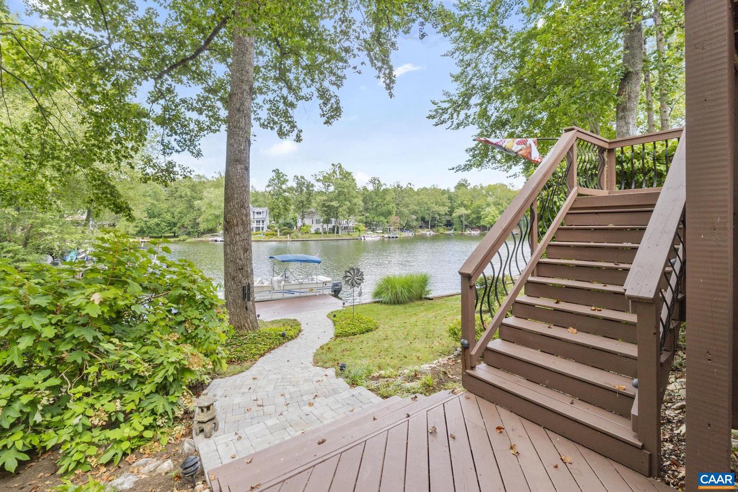 4 LAKEVIEW CIR, PALMYRA, Virginia 22963, 4 Bedrooms Bedrooms, ,3 BathroomsBathrooms,Residential,For sale,4 LAKEVIEW CIR,667853 MLS # 667853