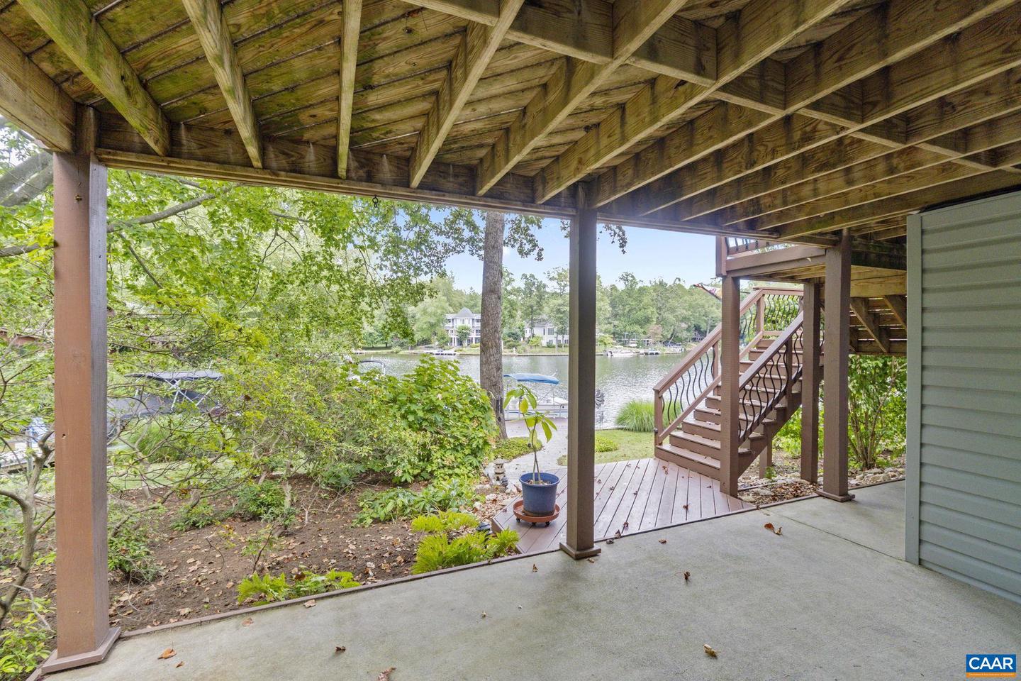 4 LAKEVIEW CIR, PALMYRA, Virginia 22963, 4 Bedrooms Bedrooms, ,3 BathroomsBathrooms,Residential,For sale,4 LAKEVIEW CIR,667853 MLS # 667853