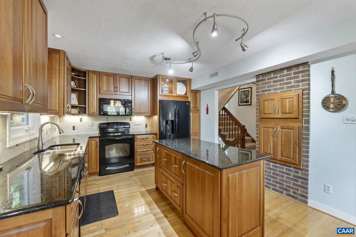 4 LAKEVIEW CIR, PALMYRA, Virginia 22963, 4 Bedrooms Bedrooms, ,3 BathroomsBathrooms,Residential,For sale,4 LAKEVIEW CIR,667853 MLS # 667853