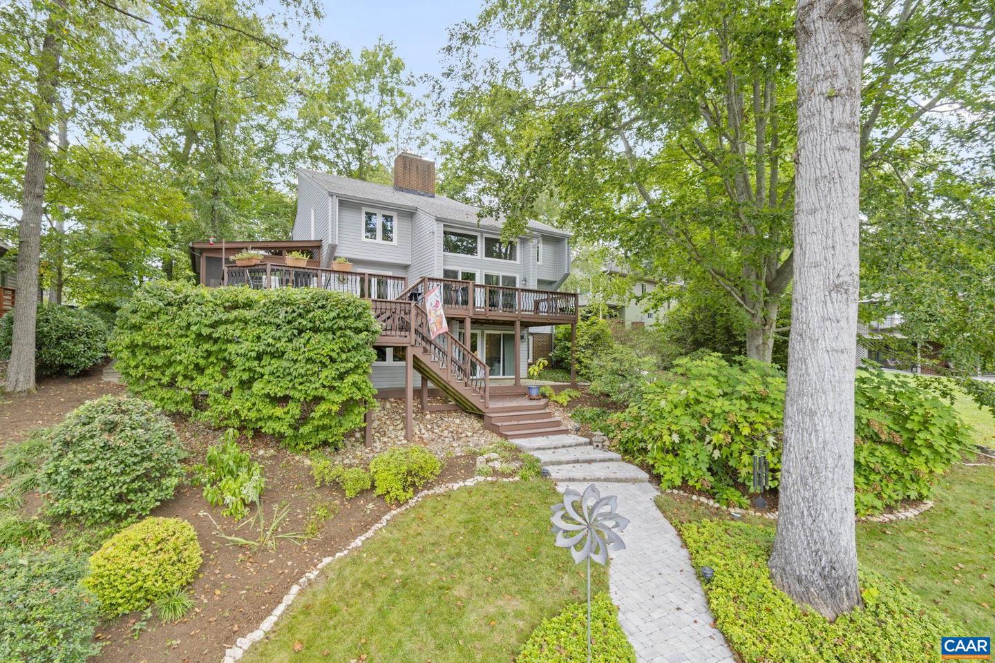 4 LAKEVIEW CIR, PALMYRA, Virginia 22963, 4 Bedrooms Bedrooms, ,3 BathroomsBathrooms,Residential,For sale,4 LAKEVIEW CIR,667853 MLS # 667853