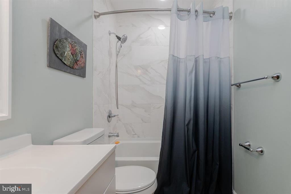 510 STONEFIELD CT, HARRISONBURG, Virginia 22802, 3 Bedrooms Bedrooms, ,2 BathroomsBathrooms,Residential,For sale,510 STONEFIELD CT,VAHC2000464 MLS # VAHC2000464