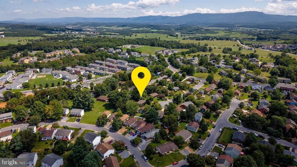 510 STONEFIELD CT, HARRISONBURG, Virginia 22802, 3 Bedrooms Bedrooms, ,2 BathroomsBathrooms,Residential,For sale,510 STONEFIELD CT,VAHC2000464 MLS # VAHC2000464