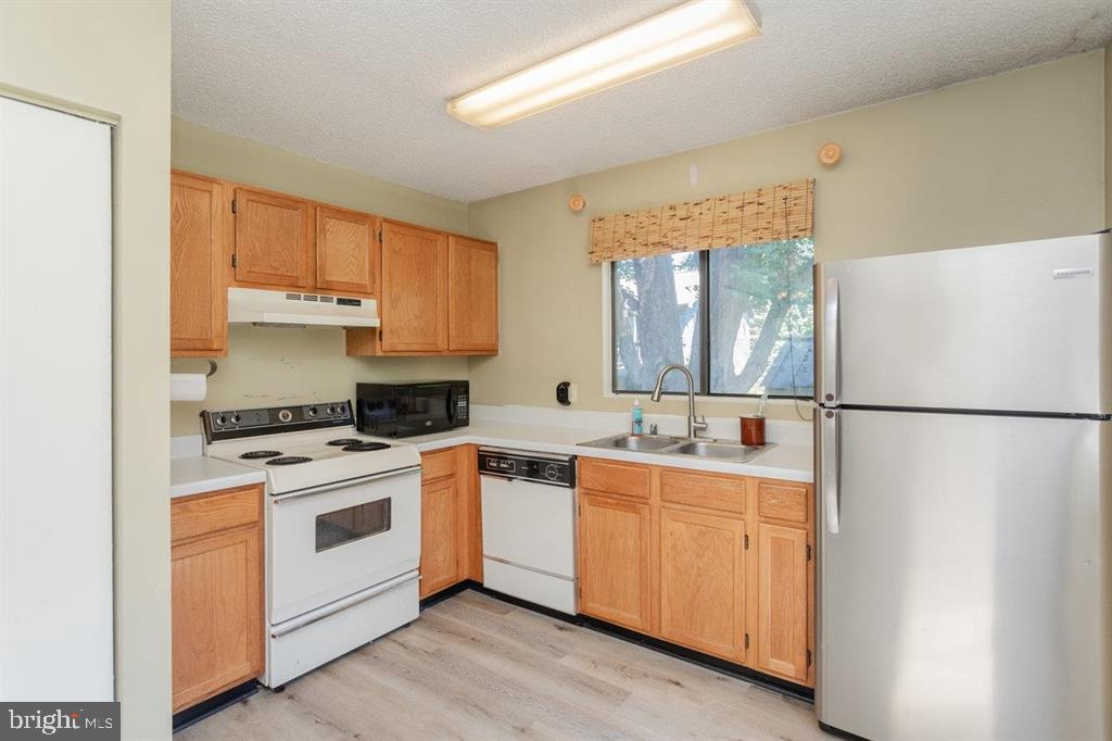 510 STONEFIELD CT, HARRISONBURG, Virginia 22802, 3 Bedrooms Bedrooms, ,2 BathroomsBathrooms,Residential,For sale,510 STONEFIELD CT,VAHC2000464 MLS # VAHC2000464