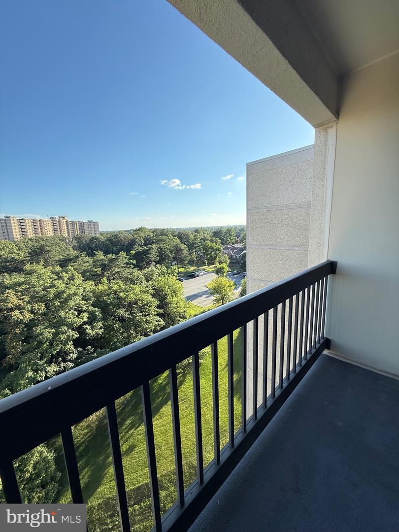 6300 STEVENSON AVE #1113, ALEXANDRIA, Virginia 22304, 2 Bedrooms Bedrooms, ,2 BathroomsBathrooms,Residential,For sale,6300 STEVENSON AVE #1113,VAAX2048614 MLS # VAAX2048614