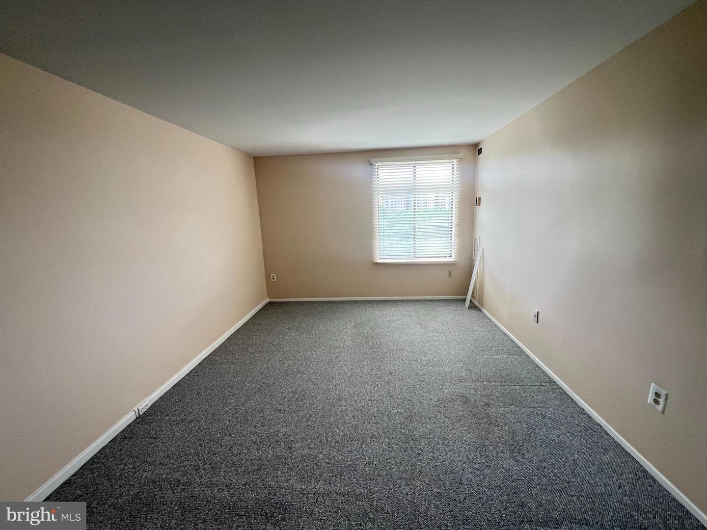 6300 STEVENSON AVE #1113, ALEXANDRIA, Virginia 22304, 2 Bedrooms Bedrooms, ,2 BathroomsBathrooms,Residential,For sale,6300 STEVENSON AVE #1113,VAAX2048614 MLS # VAAX2048614