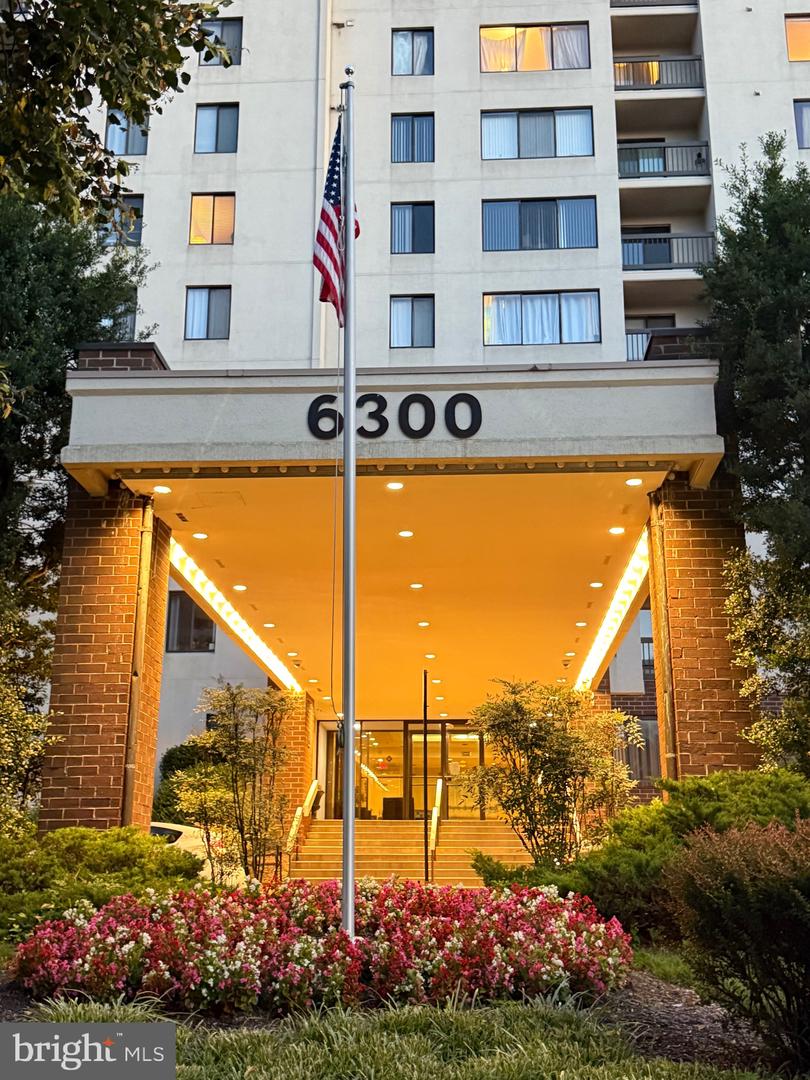 6300 STEVENSON AVE #1113, ALEXANDRIA, Virginia 22304, 2 Bedrooms Bedrooms, ,2 BathroomsBathrooms,Residential,For sale,6300 STEVENSON AVE #1113,VAAX2048614 MLS # VAAX2048614