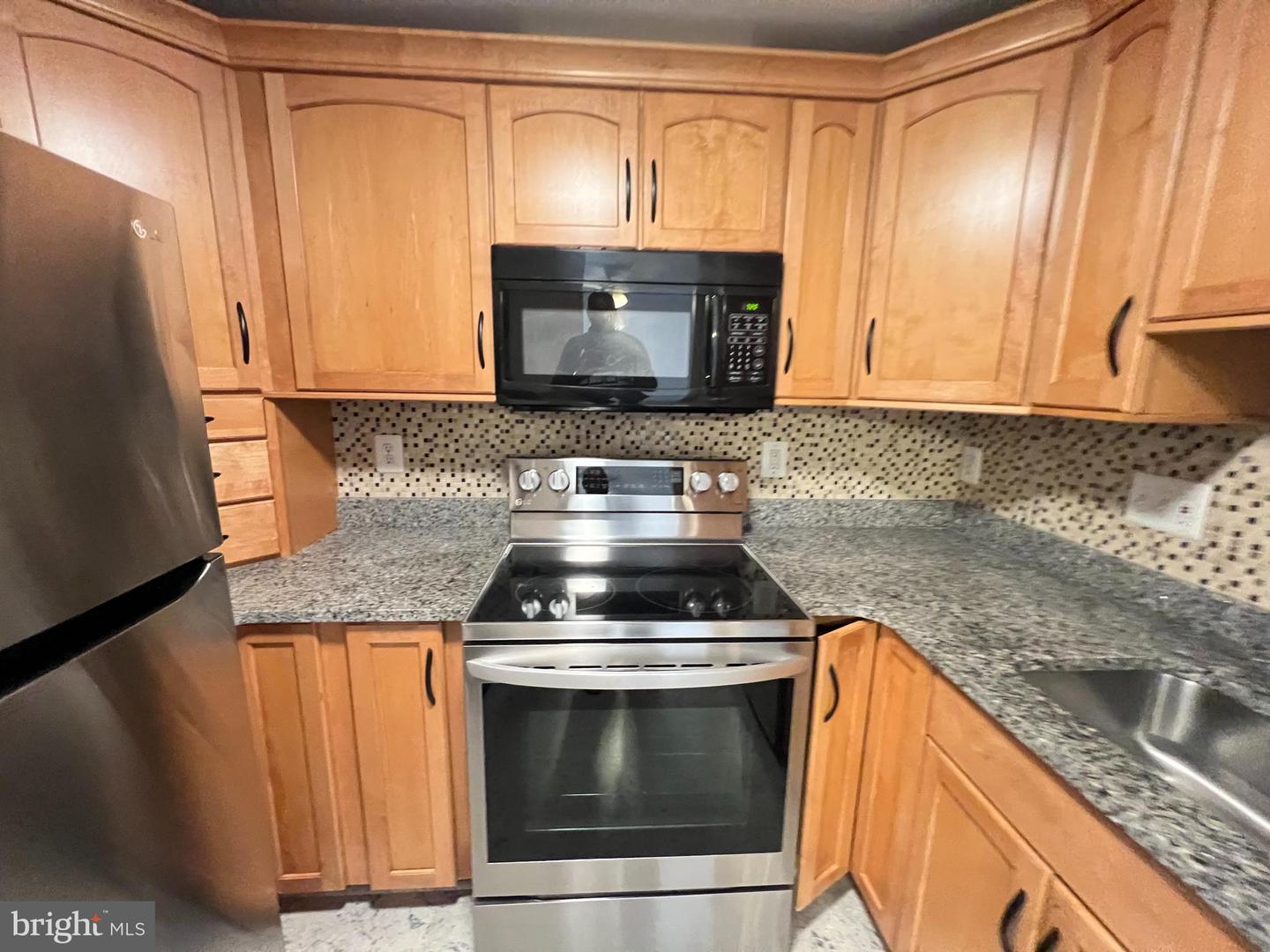 6300 STEVENSON AVE #1113, ALEXANDRIA, Virginia 22304, 2 Bedrooms Bedrooms, ,2 BathroomsBathrooms,Residential,For sale,6300 STEVENSON AVE #1113,VAAX2048614 MLS # VAAX2048614