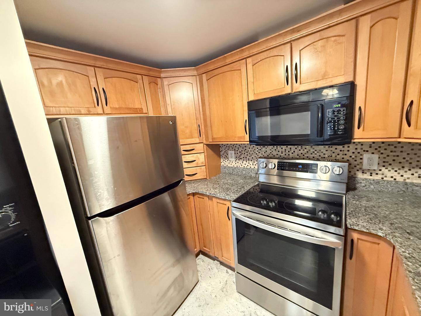 6300 STEVENSON AVE #1113, ALEXANDRIA, Virginia 22304, 2 Bedrooms Bedrooms, ,2 BathroomsBathrooms,Residential,For sale,6300 STEVENSON AVE #1113,VAAX2048614 MLS # VAAX2048614