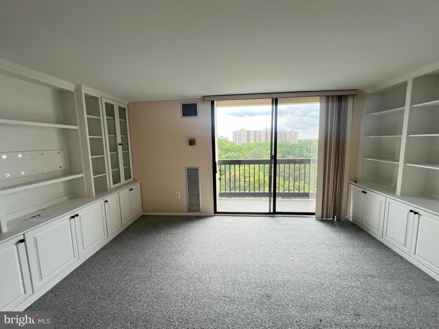 6300 STEVENSON AVE #1113, ALEXANDRIA, Virginia 22304, 2 Bedrooms Bedrooms, ,2 BathroomsBathrooms,Residential,For sale,6300 STEVENSON AVE #1113,VAAX2048614 MLS # VAAX2048614