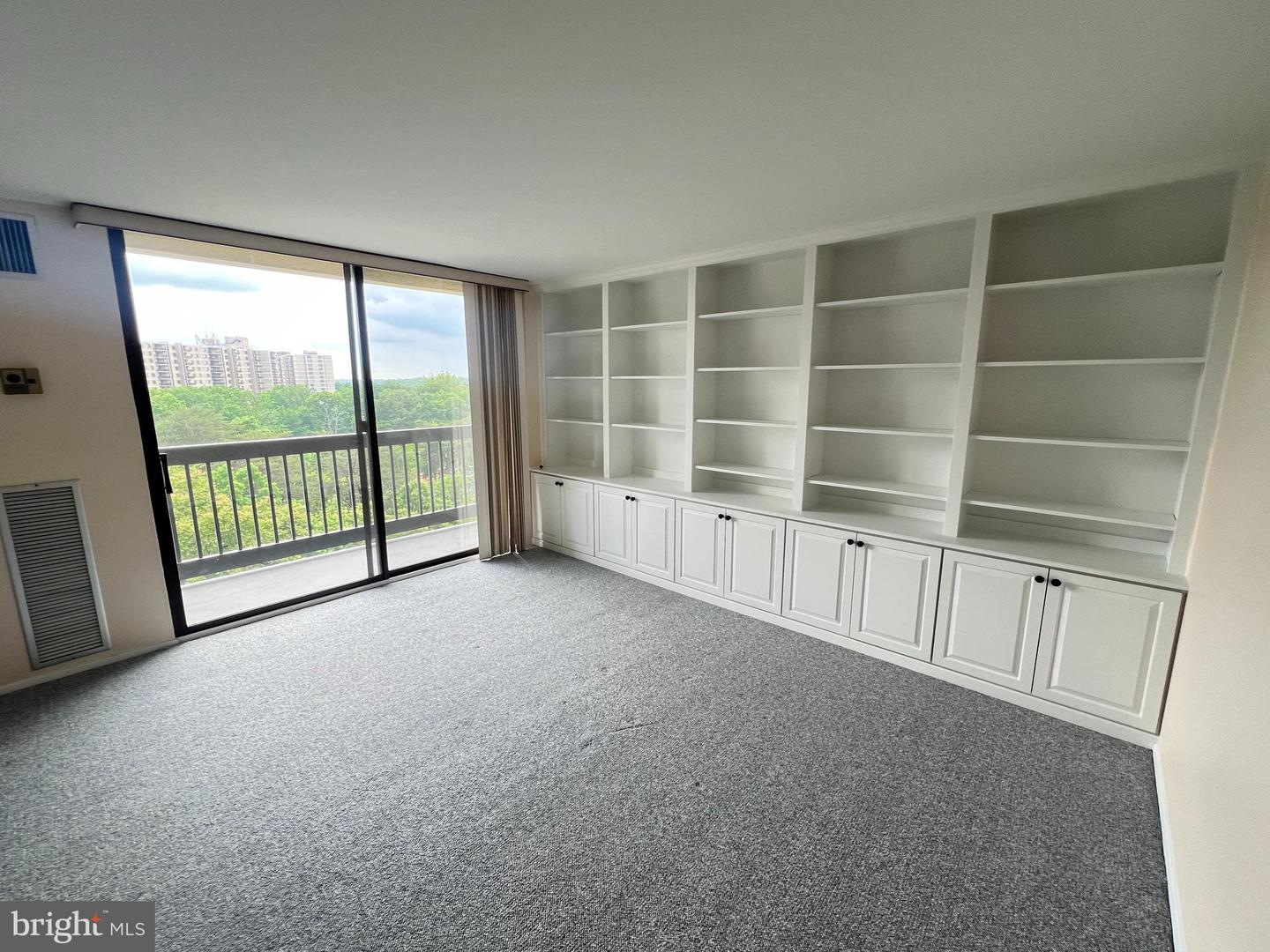 6300 STEVENSON AVE #1113, ALEXANDRIA, Virginia 22304, 2 Bedrooms Bedrooms, ,2 BathroomsBathrooms,Residential,For sale,6300 STEVENSON AVE #1113,VAAX2048614 MLS # VAAX2048614
