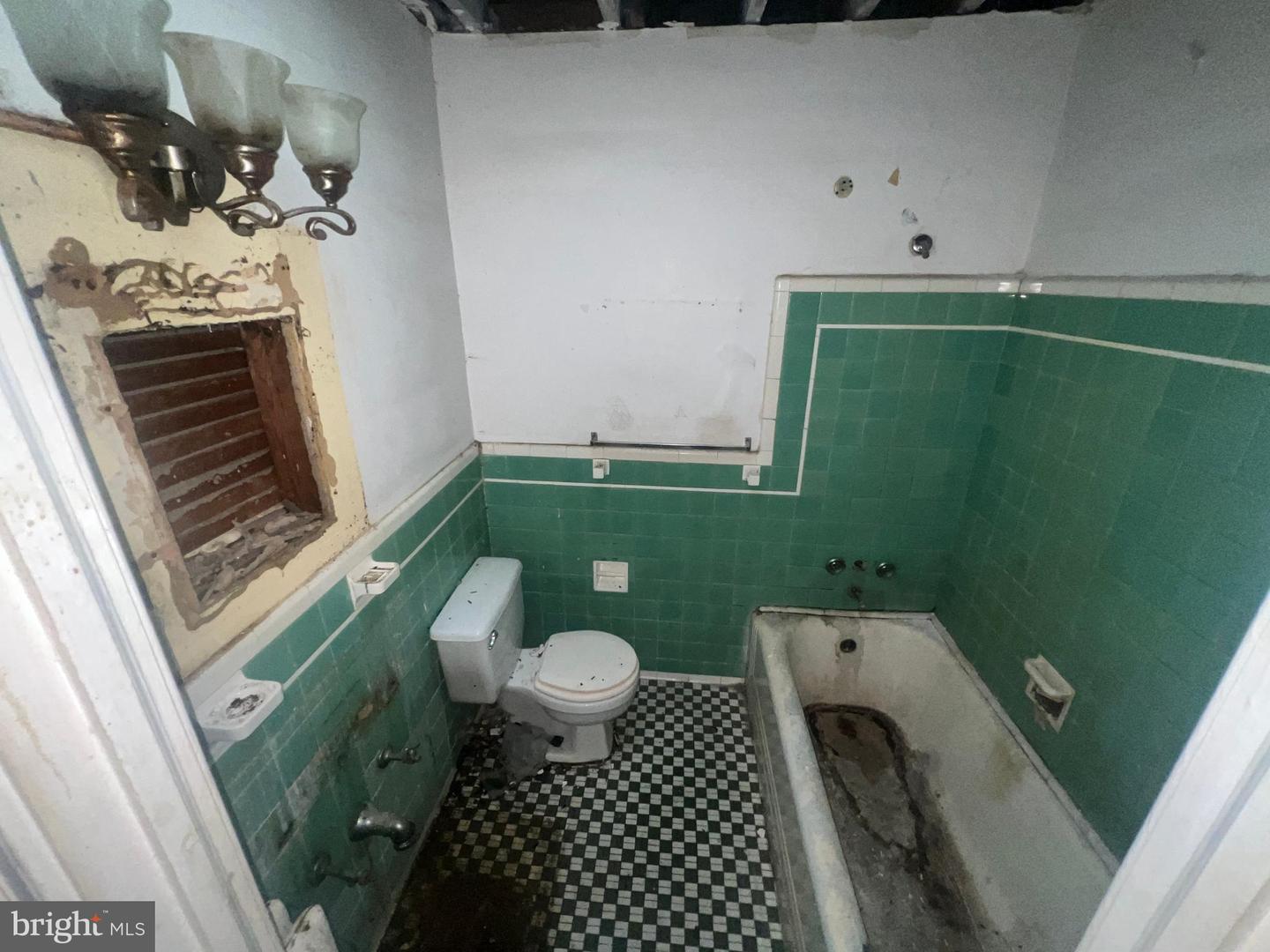 2515 FAIRLAWN AVE SE, WASHINGTON, District Of Columbia 20020, 2 Bedrooms Bedrooms, ,1 BathroomBathrooms,Residential,For sale,2515 FAIRLAWN AVE SE,DCDC2215228 MLS # DCDC2215228 2515 FAIRLAWN AVE SE, WASHINGTON, District Of Columbia 20020, 2 Bedrooms Bedrooms, ,1 BathroomBathrooms,Residential,For sale,2515 FAIRLAWN AVE SE,DCDC2215228 MLS # DCDC2215228