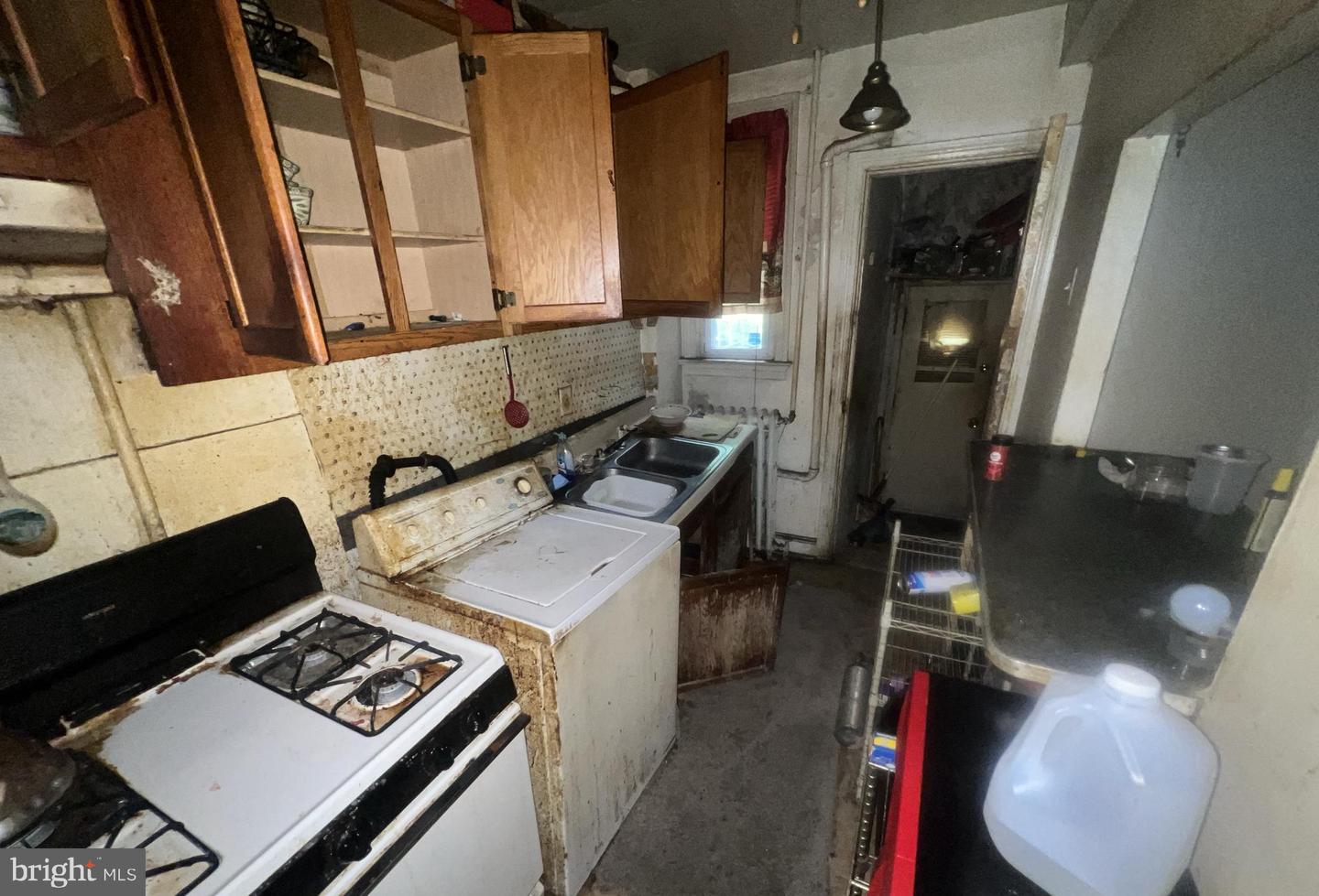 2515 FAIRLAWN AVE SE, WASHINGTON, District Of Columbia 20020, 2 Bedrooms Bedrooms, ,1 BathroomBathrooms,Residential,For sale,2515 FAIRLAWN AVE SE,DCDC2215228 MLS # DCDC2215228