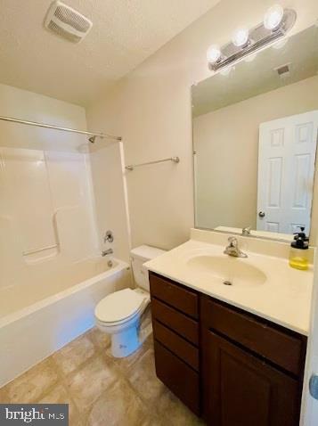 220 5TH ST, COLONIAL BEACH, Virginia 22443, 3 Bedrooms Bedrooms, ,2 BathroomsBathrooms,Residential,For sale,220 5TH ST,VAWE2009560 MLS # VAWE2009560