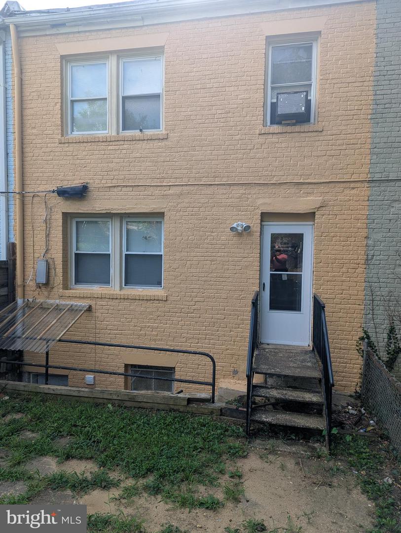 2645 30TH ST SE, WASHINGTON, District Of Columbia 20020, 4 Bedrooms Bedrooms, ,2 BathroomsBathrooms,Residential,For sale,2645 30TH ST SE,DCDC2215234 MLS # DCDC2215234