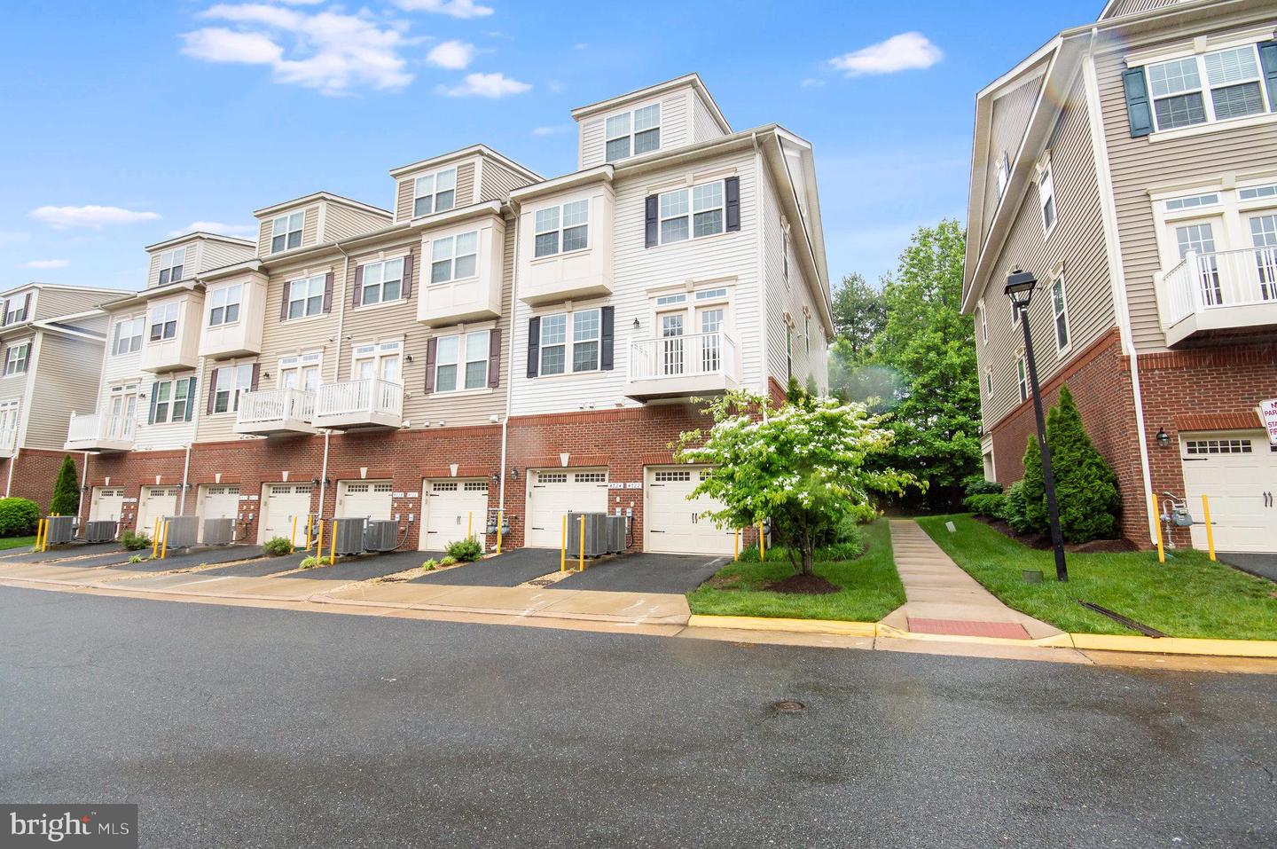 4722 DANE RIDGE CIR, WOODBRIDGE, Virginia 22193, 3 Bedrooms Bedrooms, ,3 BathroomsBathrooms,Residential,For sale,4722 DANE RIDGE CIR,VAPW2101552 MLS # VAPW2101552