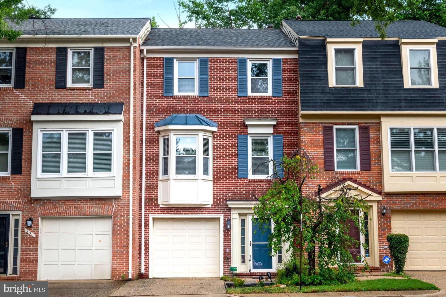 43 CARRIAGE HOUSE CIR, ALEXANDRIA, Virginia 22304, ,Residential,For sale,43 CARRIAGE HOUSE CIR,VAAX2048632 MLS # VAAX2048632