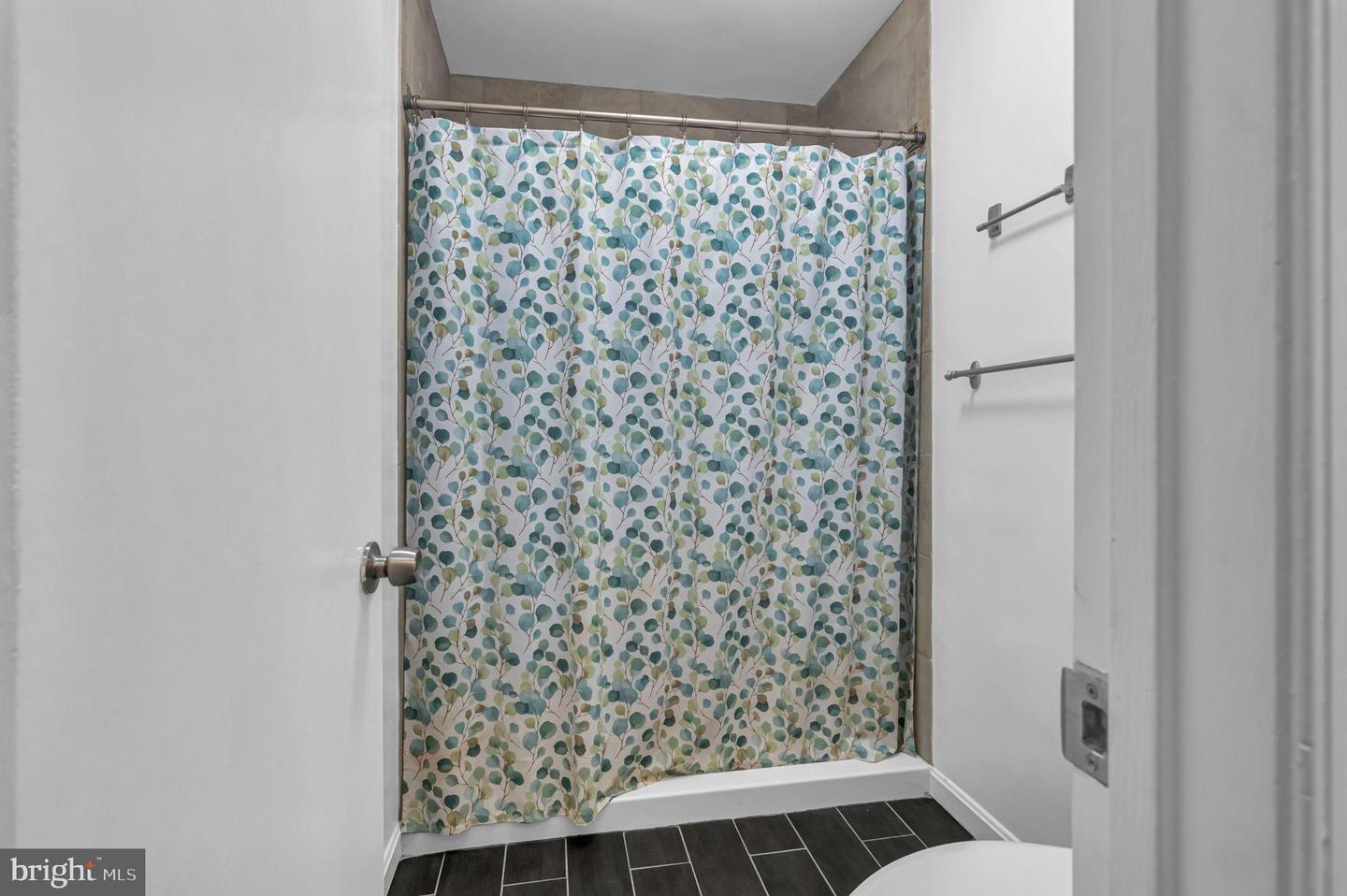 43 CARRIAGE HOUSE CIR, ALEXANDRIA, Virginia 22304, ,Residential,For sale,43 CARRIAGE HOUSE CIR,VAAX2048632 MLS # VAAX2048632