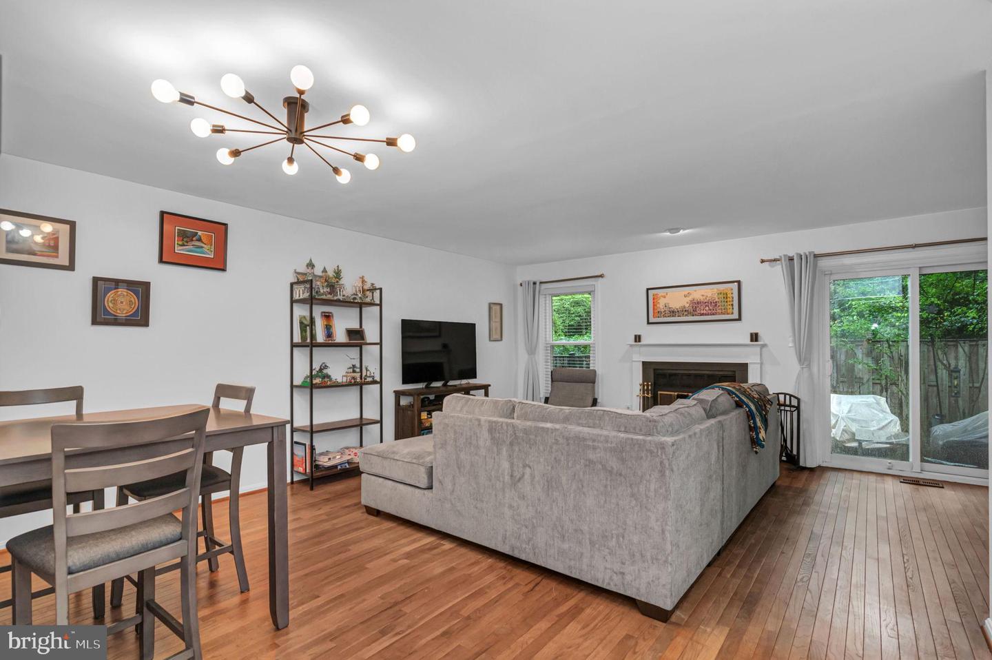 43 CARRIAGE HOUSE CIR, ALEXANDRIA, Virginia 22304, ,Residential,For sale,43 CARRIAGE HOUSE CIR,VAAX2048632 MLS # VAAX2048632
