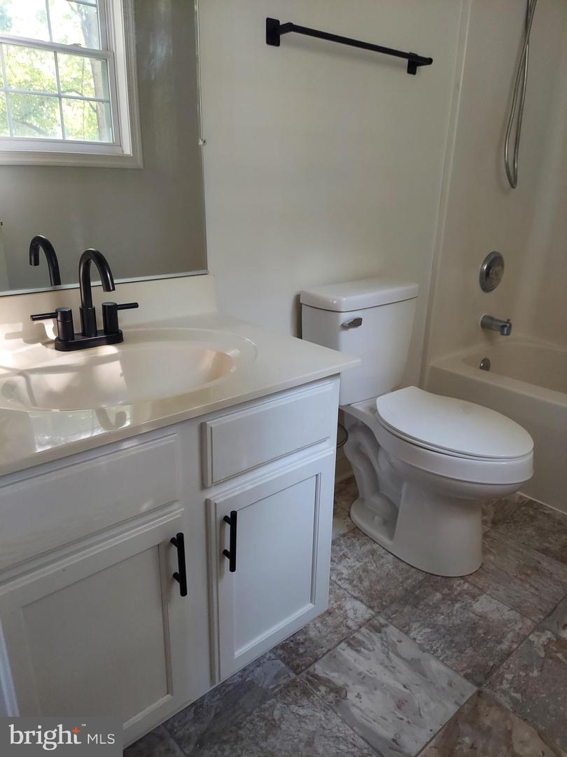 416 BLUEBIRD, WINCHESTER, Virginia 22602, 3 Bedrooms Bedrooms, ,2 BathroomsBathrooms,Residential,For sale,416 BLUEBIRD,VAFV2036110 MLS # VAFV2036110