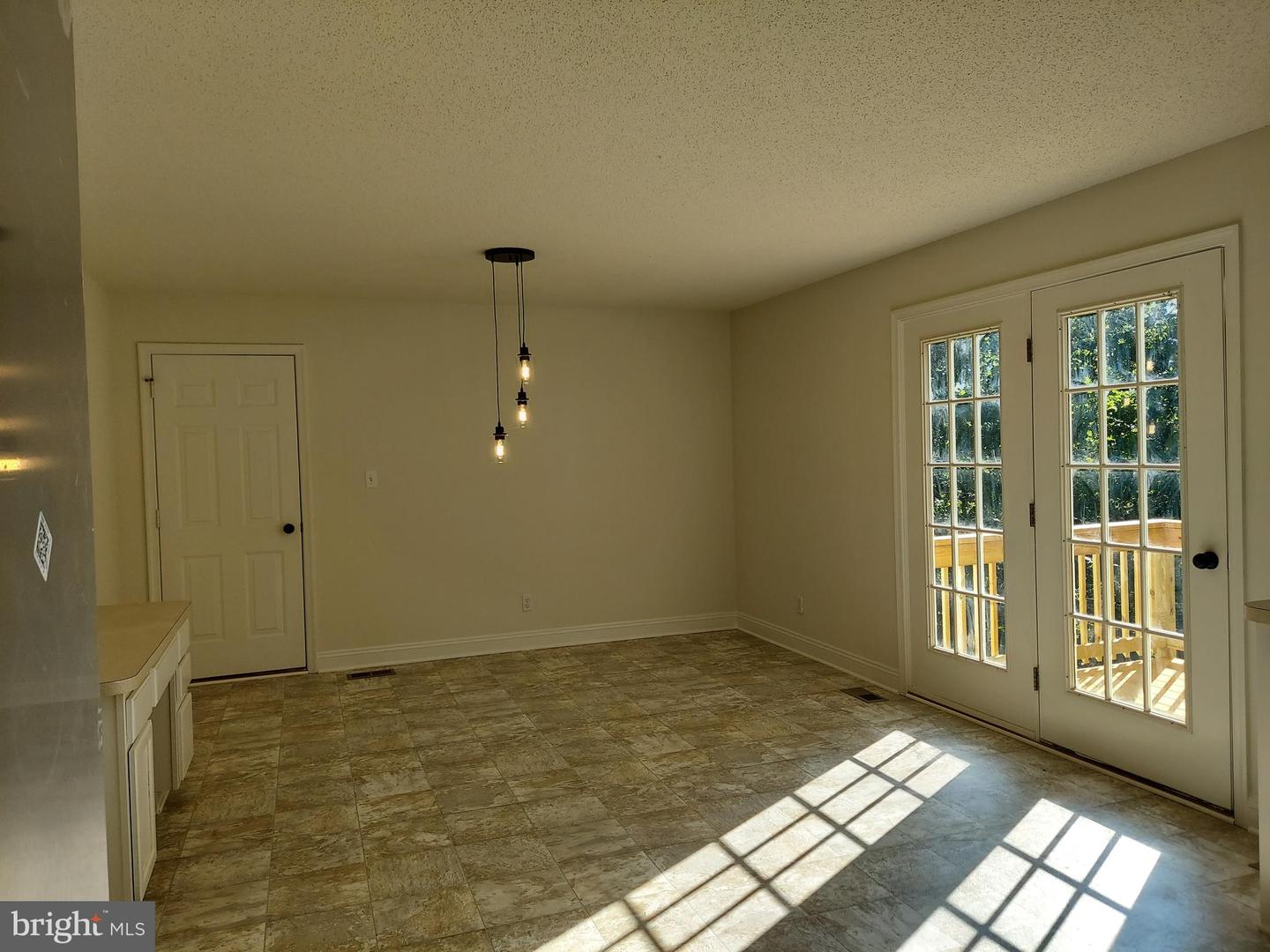 416 BLUEBIRD, WINCHESTER, Virginia 22602, 3 Bedrooms Bedrooms, ,2 BathroomsBathrooms,Residential,For sale,416 BLUEBIRD,VAFV2036110 MLS # VAFV2036110