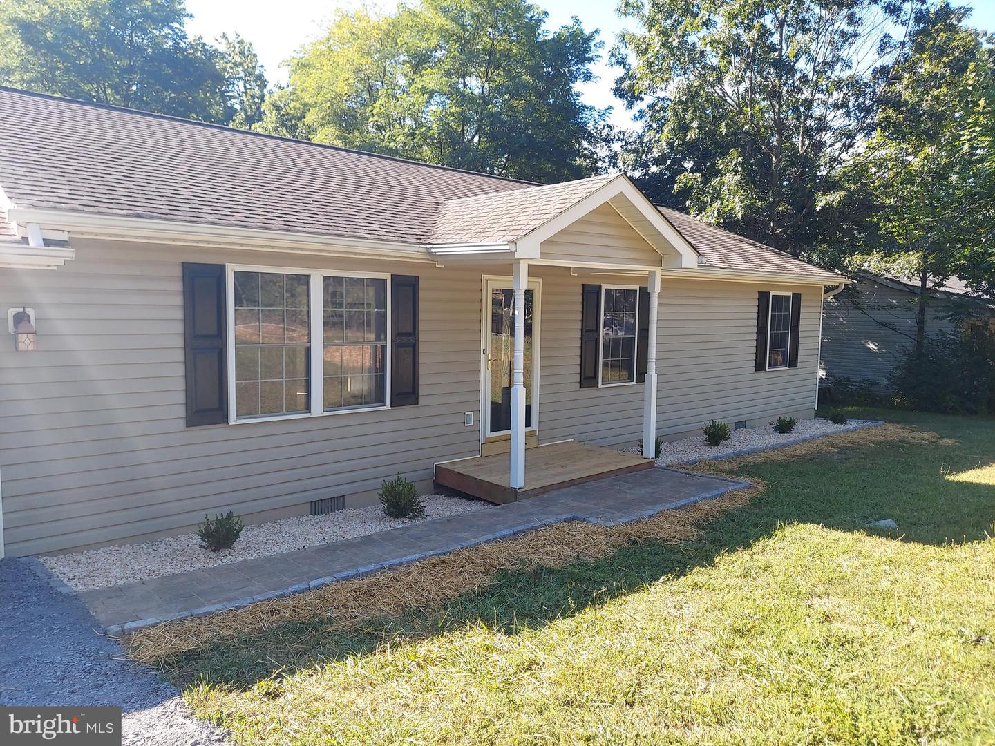 416 BLUEBIRD, WINCHESTER, Virginia 22602, 3 Bedrooms Bedrooms, ,2 BathroomsBathrooms,Residential,For sale,416 BLUEBIRD,VAFV2036110 MLS # VAFV2036110