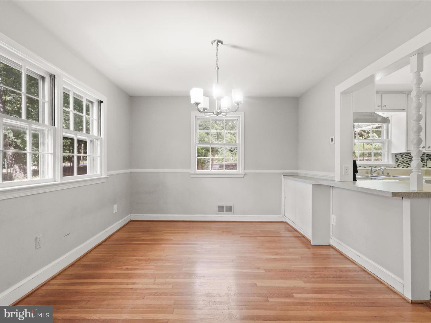 8600 MOUNT ZEPHYR DR, ALEXANDRIA, Virginia 22309, 4 Bedrooms Bedrooms, ,3 BathroomsBathrooms,Residential,For sale,8600 MOUNT ZEPHYR DR,VAFX2248166 MLS # VAFX2248166