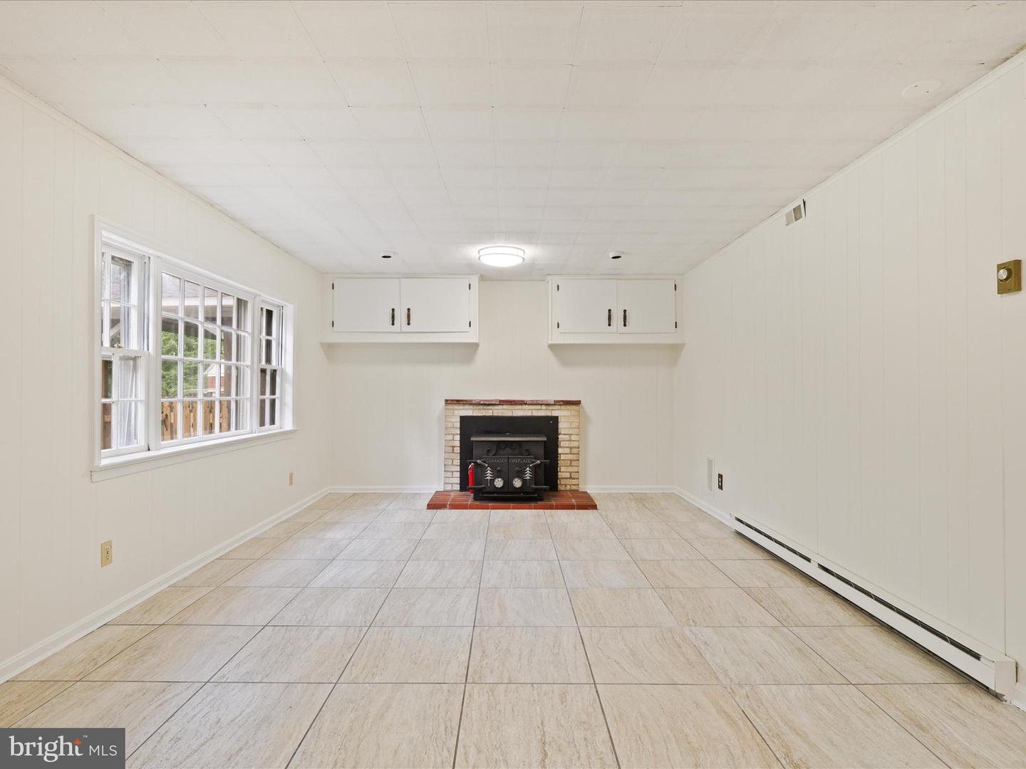 8600 MOUNT ZEPHYR DR, ALEXANDRIA, Virginia 22309, 4 Bedrooms Bedrooms, ,3 BathroomsBathrooms,Residential,For sale,8600 MOUNT ZEPHYR DR,VAFX2248166 MLS # VAFX2248166
