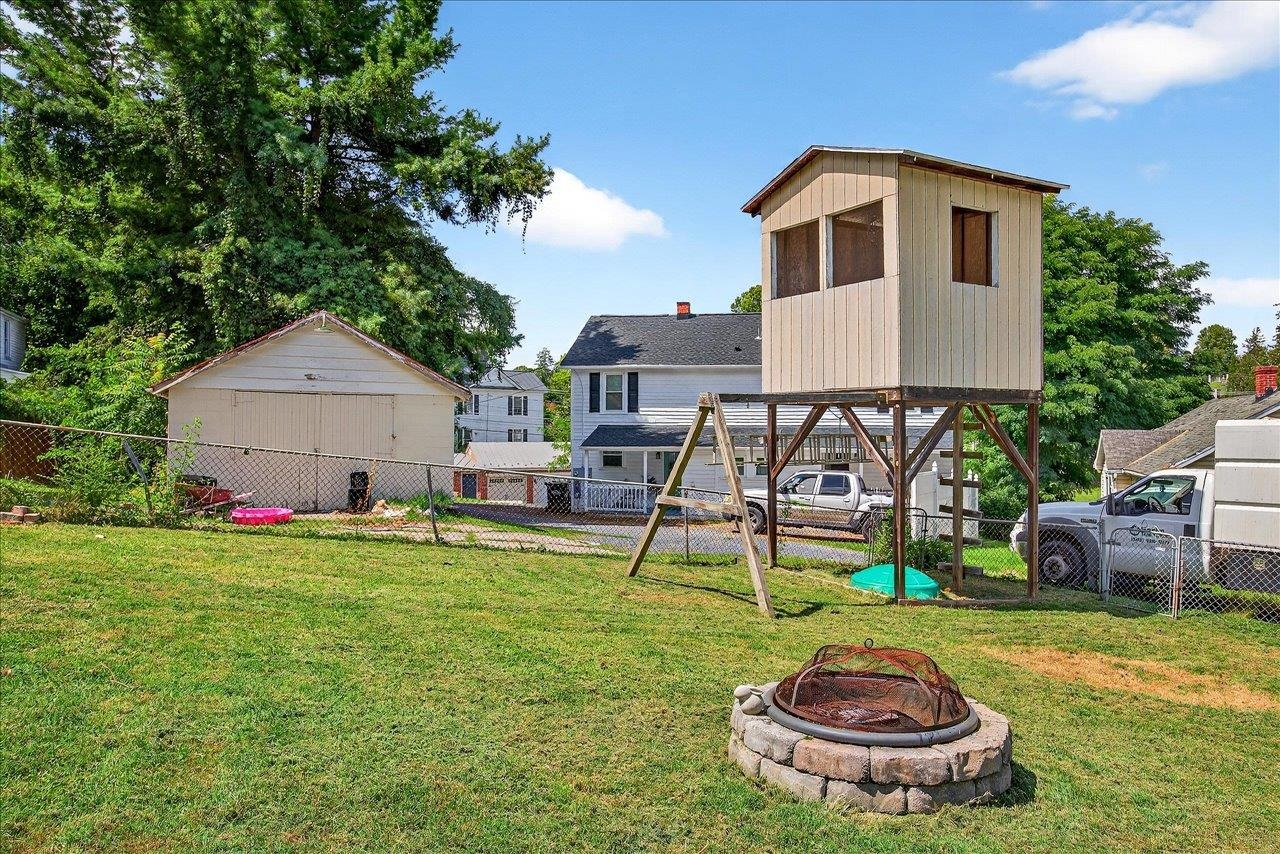 969 KINZLEY CT, STAUNTON, Virginia 24401, 3 Bedrooms Bedrooms, ,1 BathroomBathrooms,Residential,969 KINZLEY CT,667877 MLS # 667877