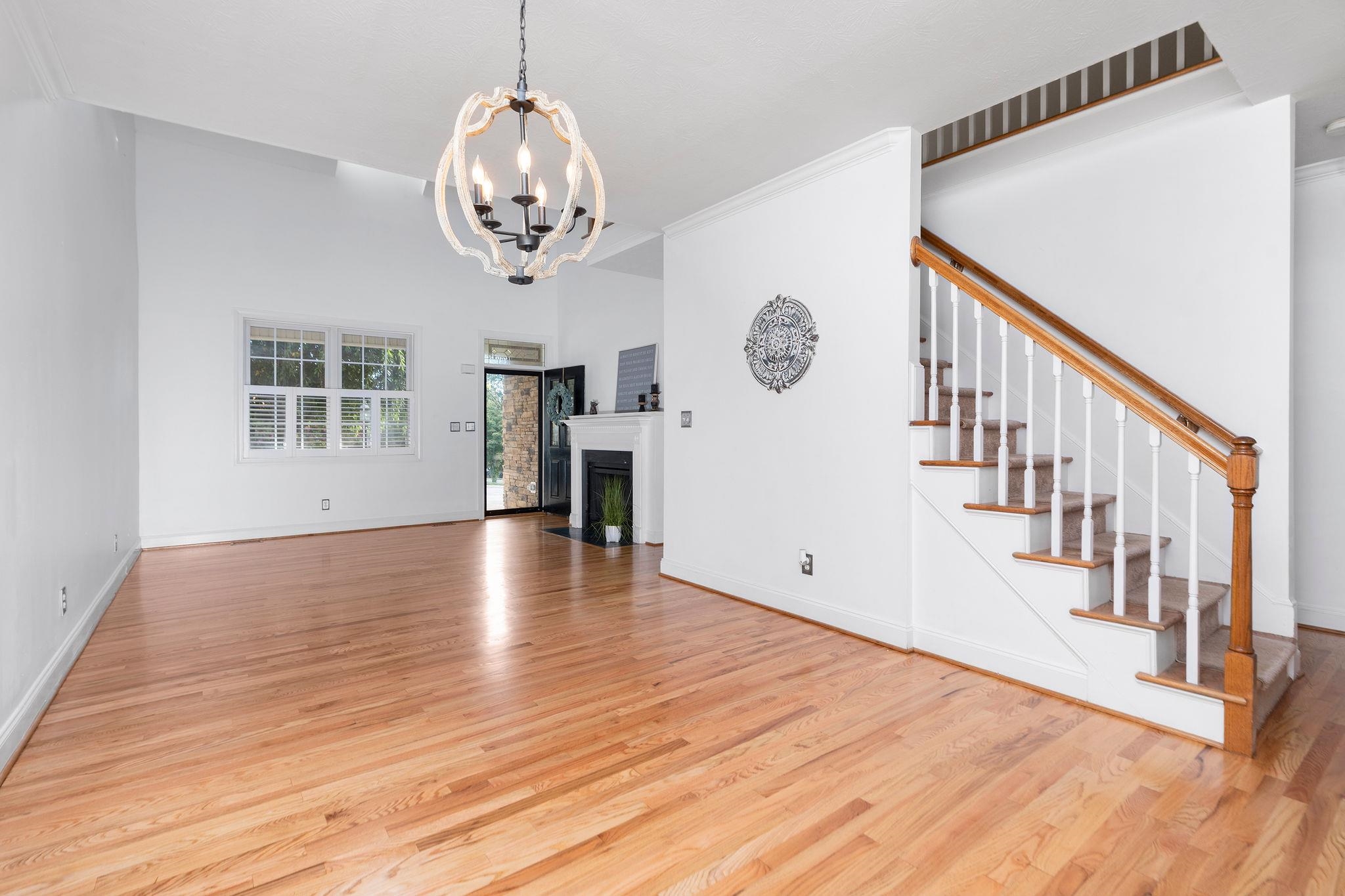 47 VILLA VIEW DR, STAUNTON, Virginia 24401, 3 Bedrooms Bedrooms, ,2 BathroomsBathrooms,Residential,47 VILLA VIEW DR,667878 MLS # 667878