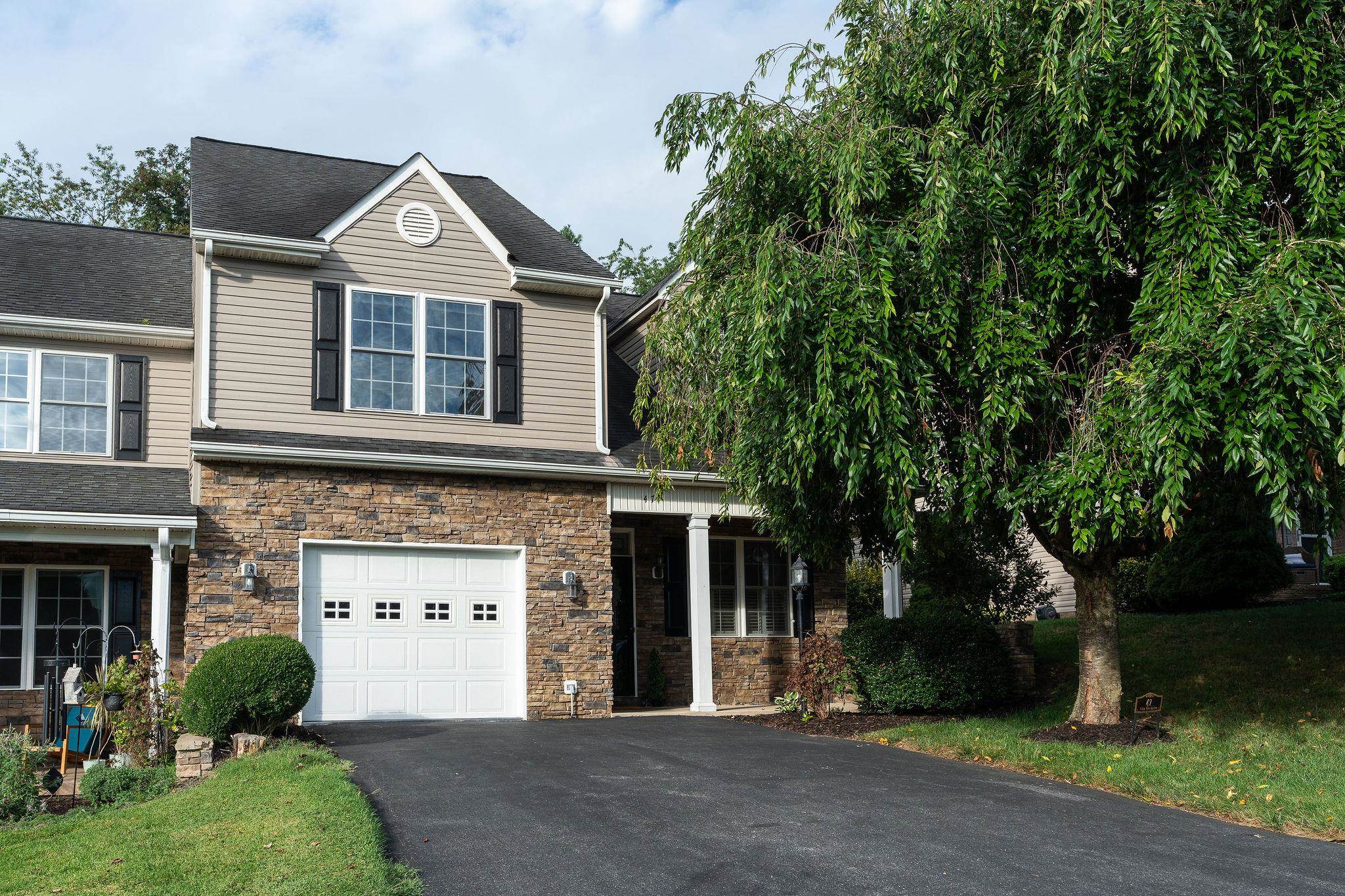47 VILLA VIEW DR, STAUNTON, Virginia 24401, 3 Bedrooms Bedrooms, ,2 BathroomsBathrooms,Residential,47 VILLA VIEW DR,667878 MLS # 667878