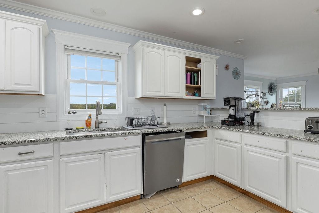 124 WEXFORD ST, STAUNTON, Virginia 24401, 3 Bedrooms Bedrooms, ,2 BathroomsBathrooms,Residential,124 WEXFORD ST,667879 MLS # 667879
