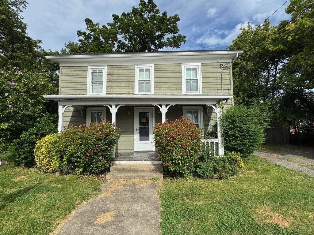2368 LEE HWY, MOUNT SIDNEY, Virginia 24467, 2 Bedrooms Bedrooms, ,1 BathroomBathrooms,Residential,2368 LEE HWY,667880 MLS # 667880