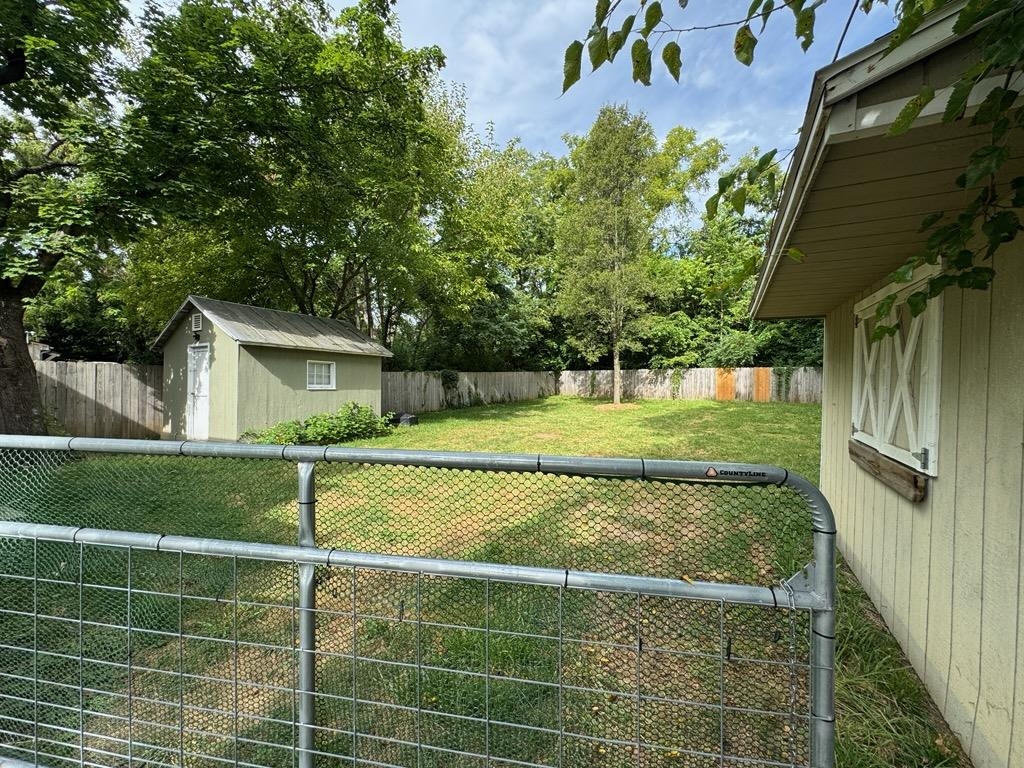 2368 LEE HWY, MOUNT SIDNEY, Virginia 24467, 2 Bedrooms Bedrooms, ,1 BathroomBathrooms,Residential,2368 LEE HWY,667880 MLS # 667880