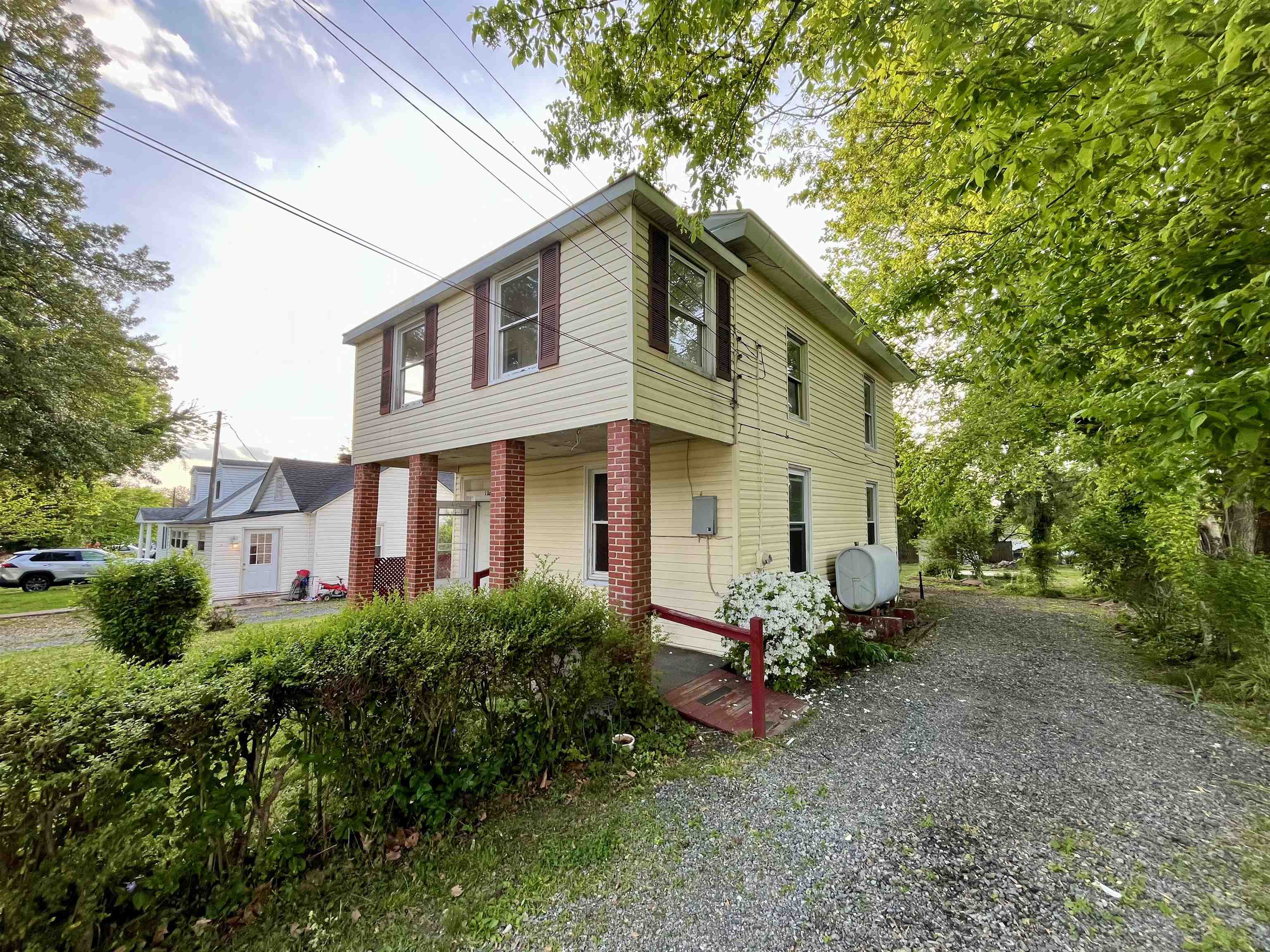 120 CHARLES ST, GORDONSVILLE, Virginia 22942, 3 Bedrooms Bedrooms, ,1 BathroomBathrooms,Residential,120 CHARLES ST,667881 MLS # 667881