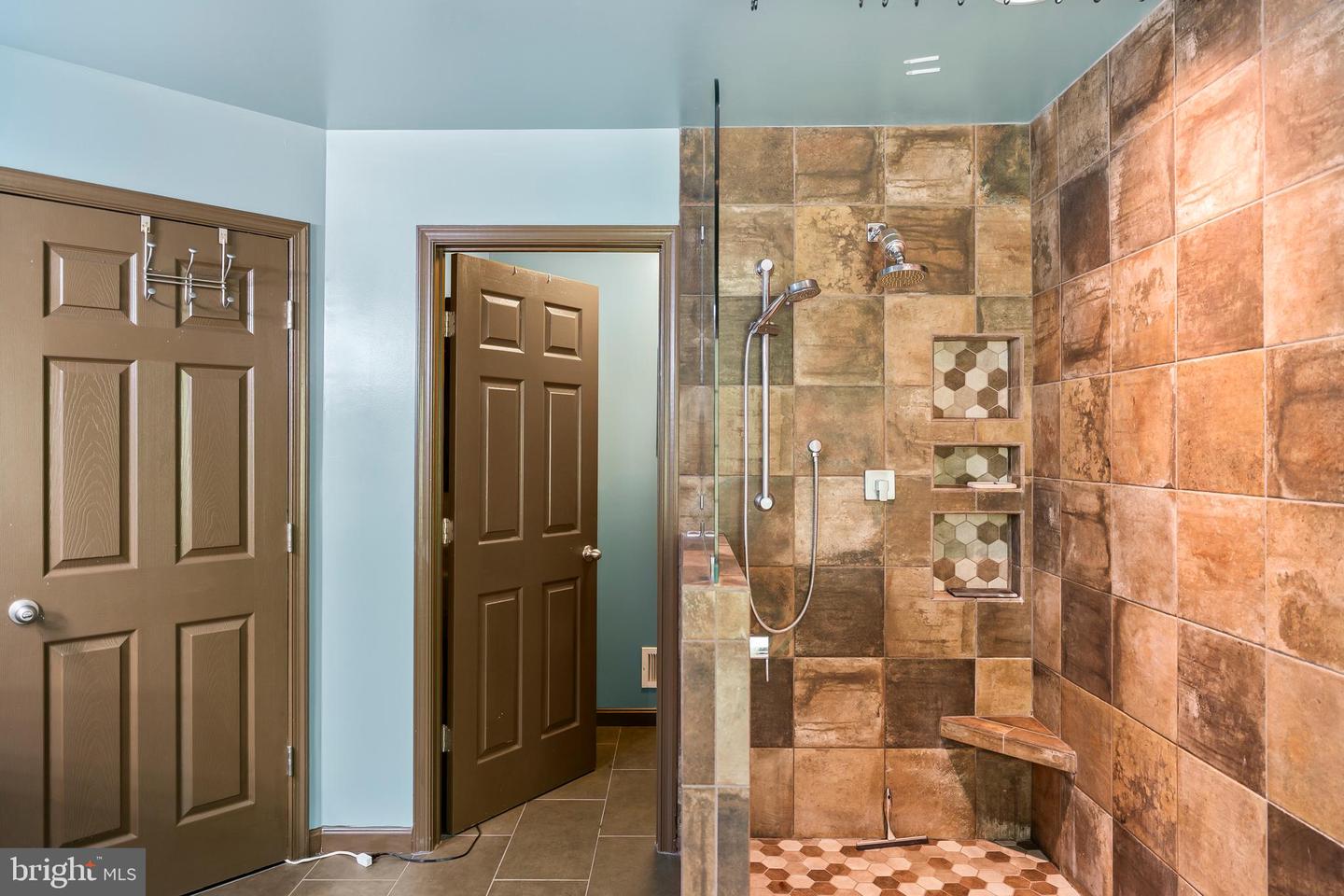 3489 EAGLE RIDGE DR, WOODBRIDGE, Virginia 22191, 4 Bedrooms Bedrooms, ,3 BathroomsBathrooms,Residential,For sale,3489 EAGLE RIDGE DR,VAPW2098540 MLS # VAPW2098540