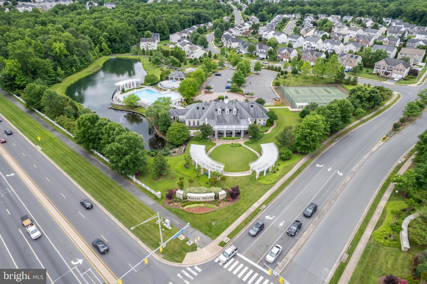 3489 EAGLE RIDGE DR, WOODBRIDGE, Virginia 22191, 4 Bedrooms Bedrooms, ,3 BathroomsBathrooms,Residential,For sale,3489 EAGLE RIDGE DR,VAPW2098540 MLS # VAPW2098540
