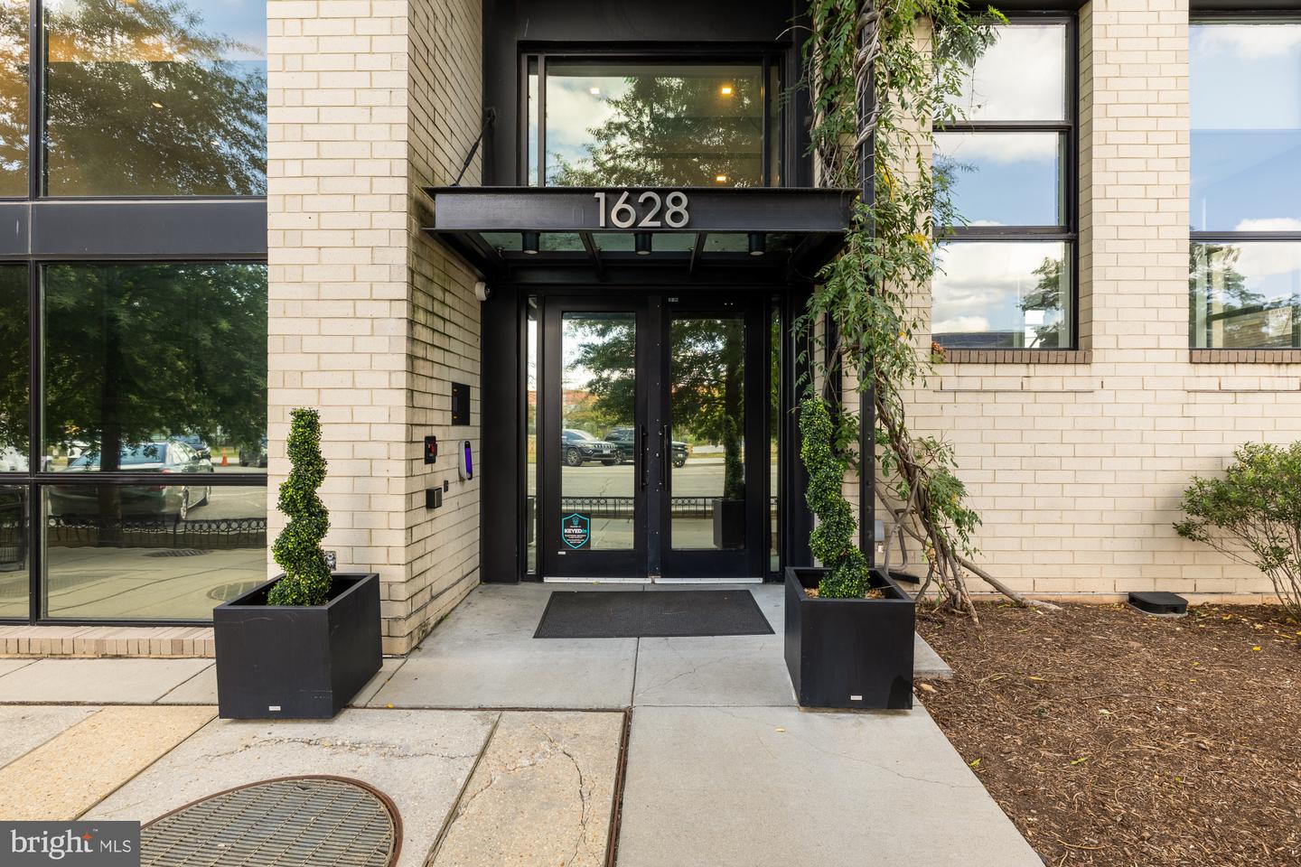 1628 11TH ST NW #309, WASHINGTON, District Of Columbia 20001, 2 Bedrooms Bedrooms, ,2 BathroomsBathrooms,Residential,For sale,1628 11TH ST NW #309,DCDC2209420 MLS # DCDC2209420