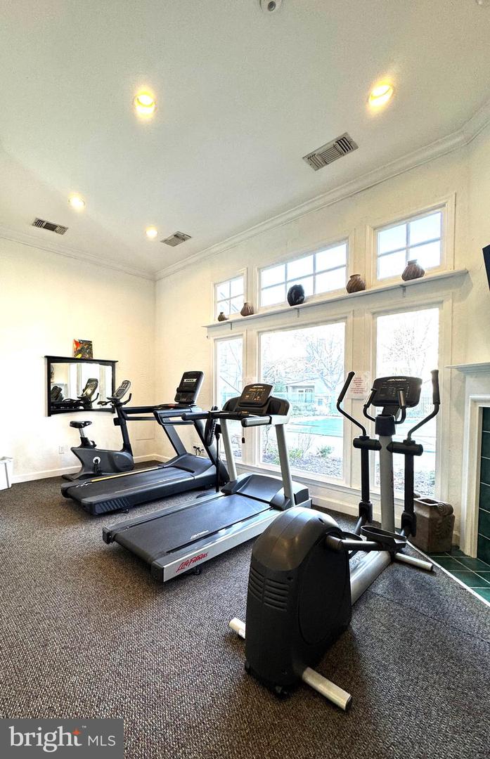 12005 TALIESIN PL #35, RESTON, Virginia 20190, 2 Bedrooms Bedrooms, 5 Rooms Rooms,2 BathroomsBathrooms,Residential,For sale,12005 TALIESIN PL #35,VAFX2254300 MLS # VAFX2254300